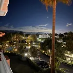 In Miraflores * לה קאלה דה מיחאס